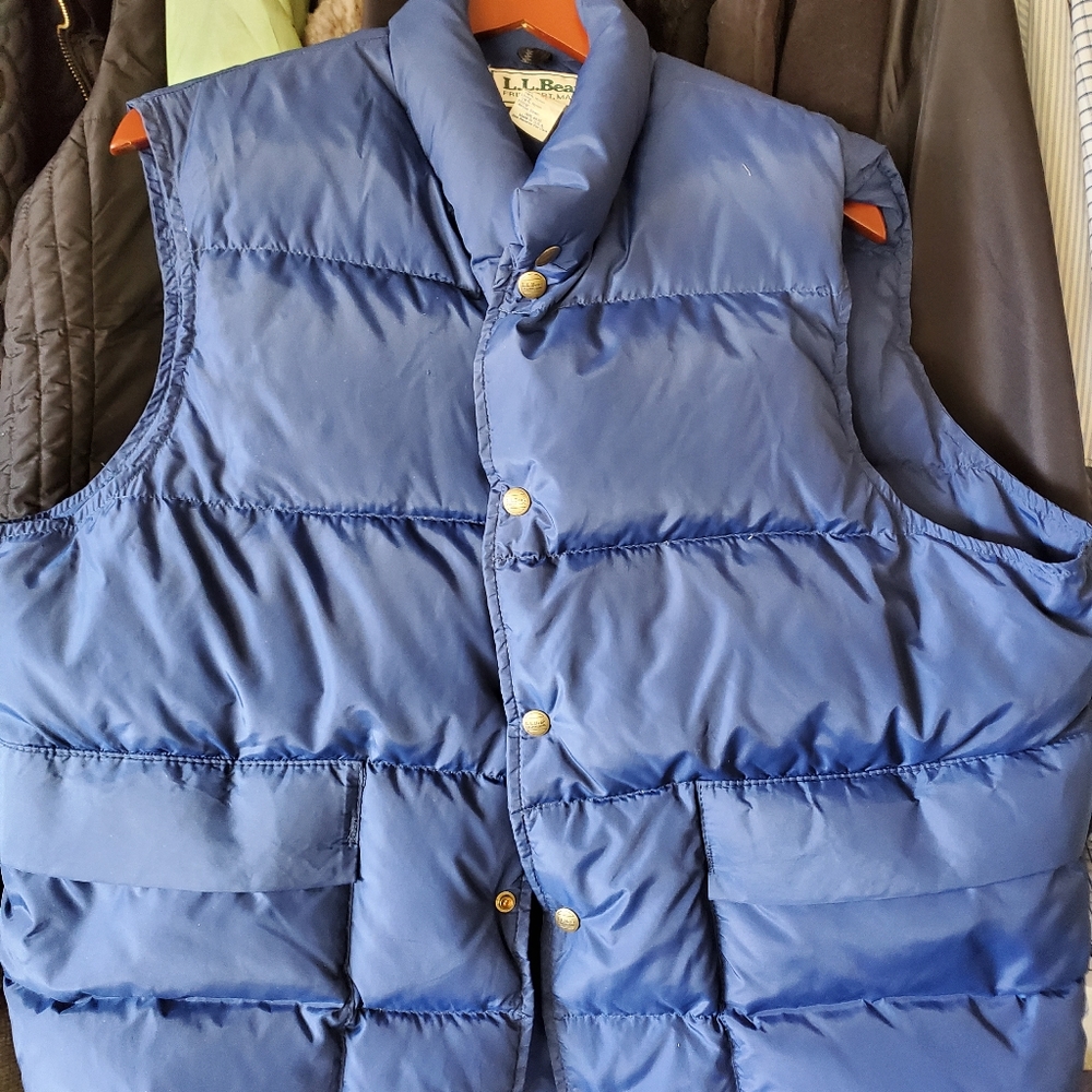 LL Bean Mens Navy Puffer Vest
